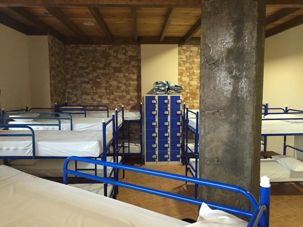 Albergue Santo Tomas De Canterbury Leon Luaran gambar