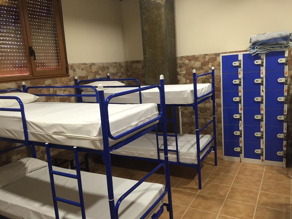 Albergue Santo Tomas De Canterbury Leon Luaran gambar
