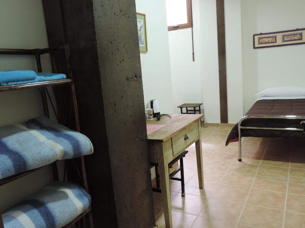 Albergue Santo Tomas De Canterbury Leon Luaran gambar